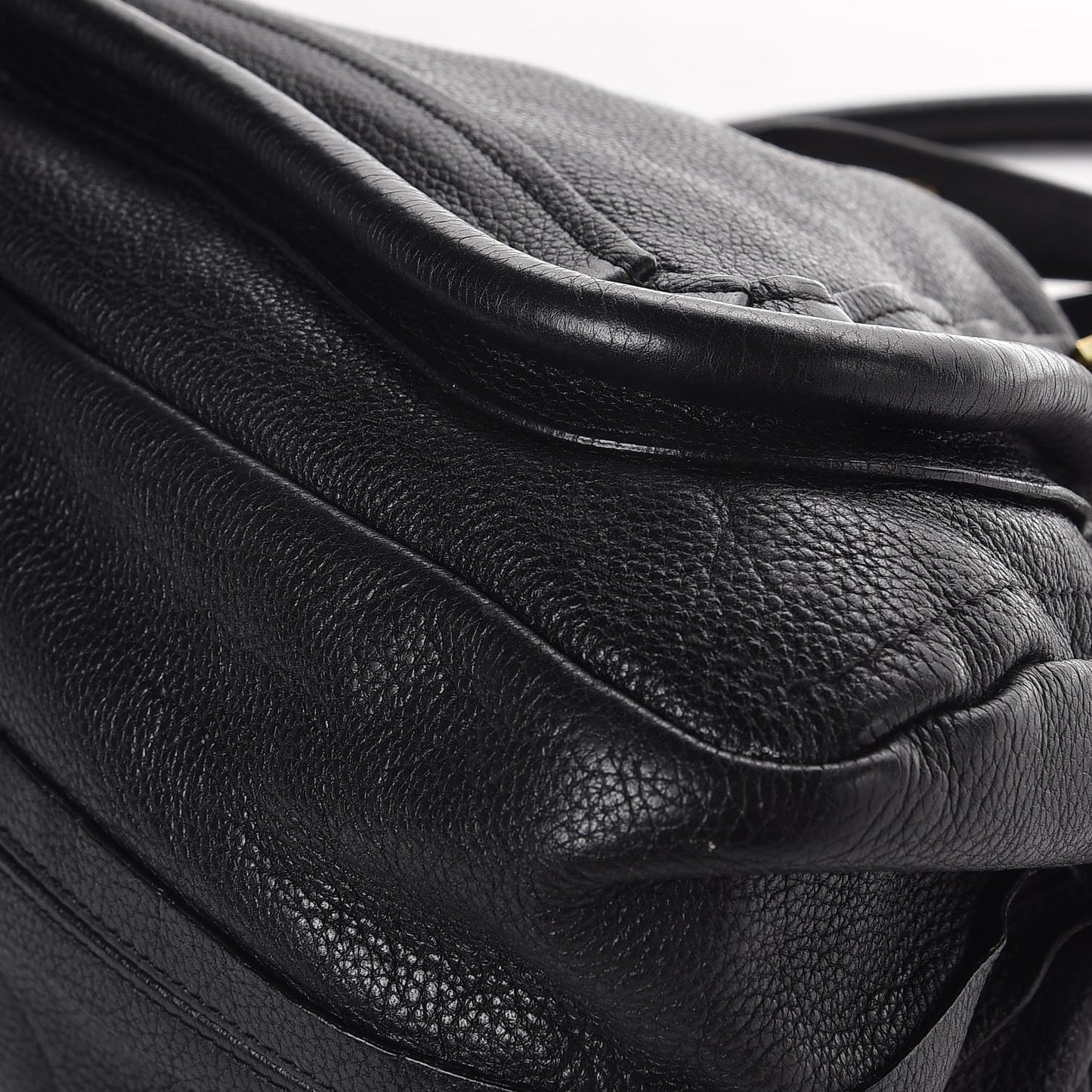 Calfskin Medium Paraty Black