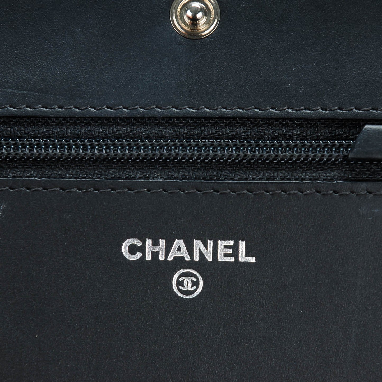 Aged Calfskin Lucky Charms Casino 2.55 Reissue Wallet on Chain WOC Black