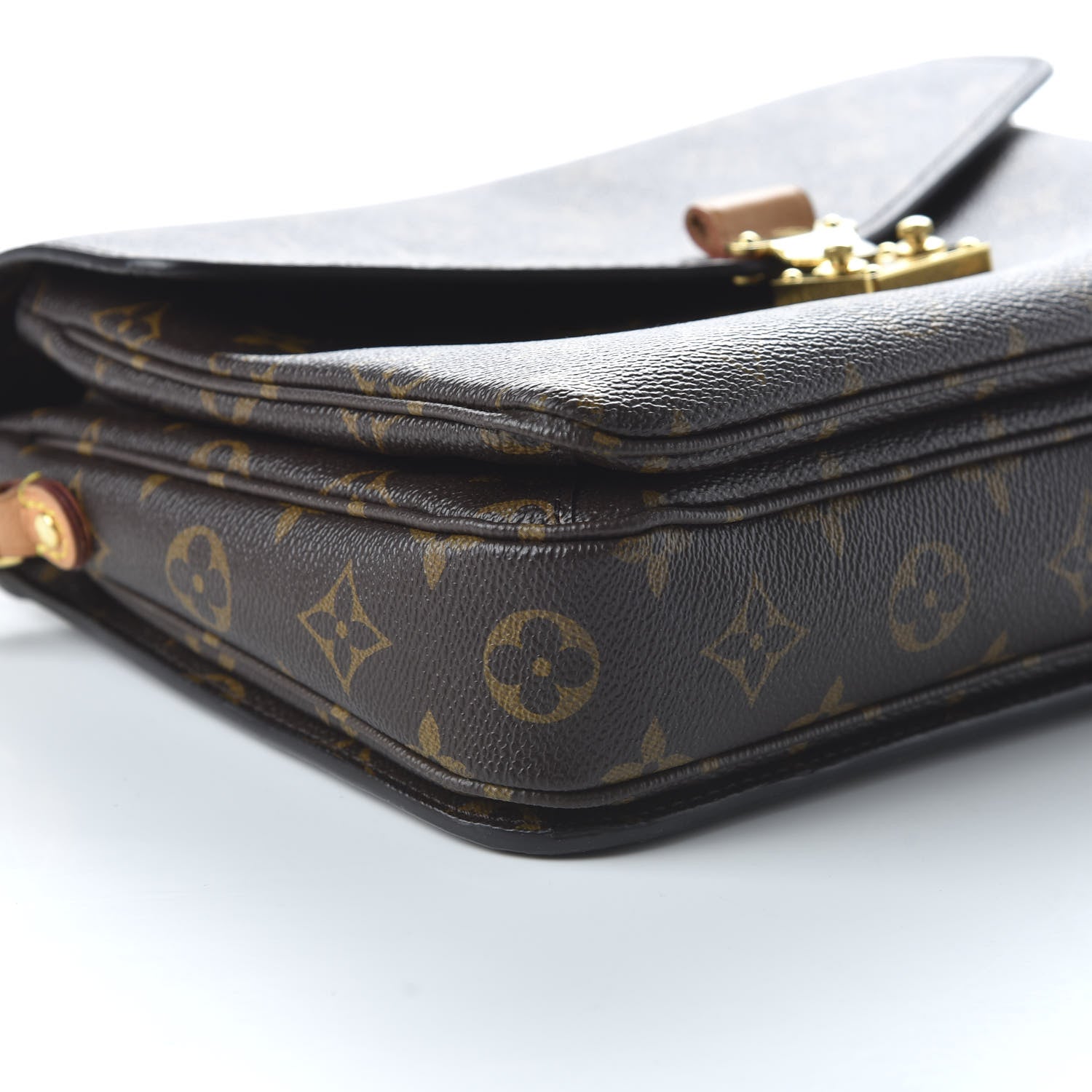 Louis Vuitton Monogram Pochette Metis 6 of 10