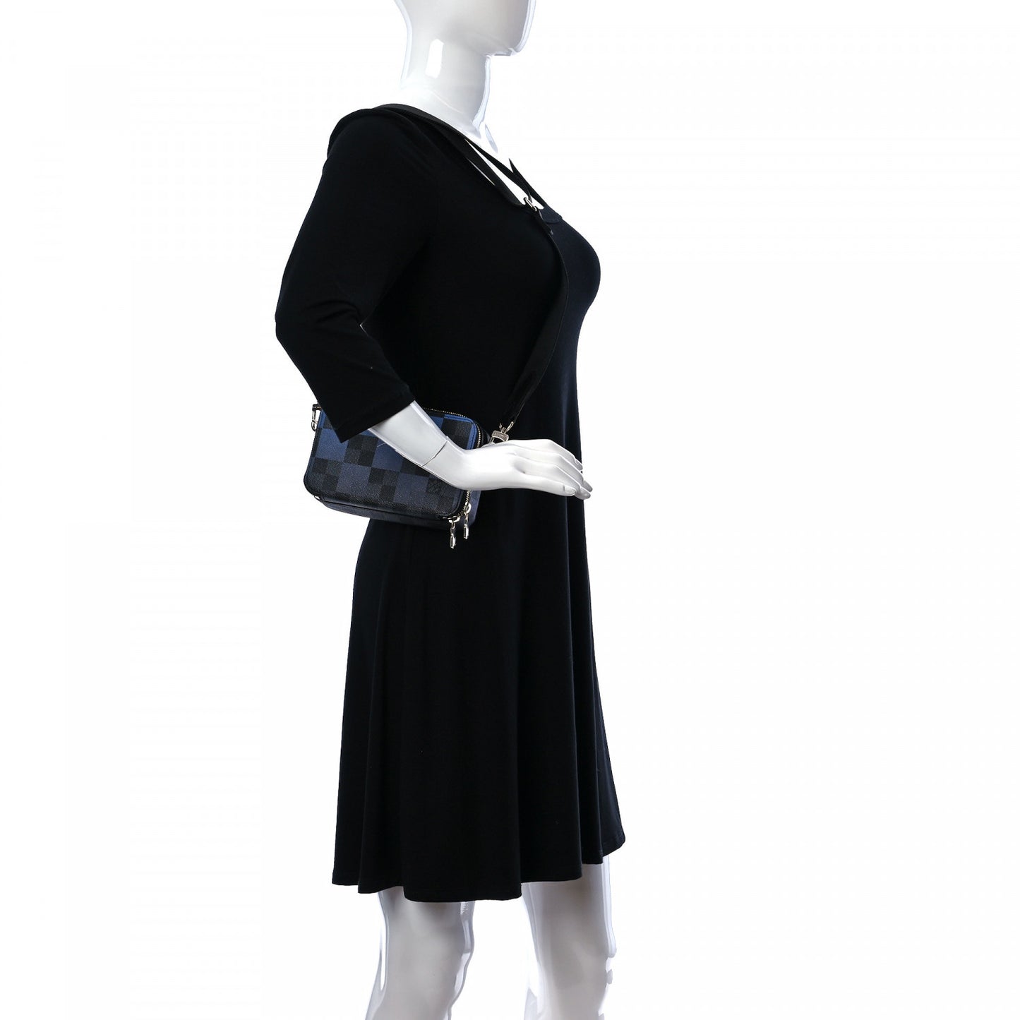 Giant Damier Graphite Alpha Wearable Wallet Navy