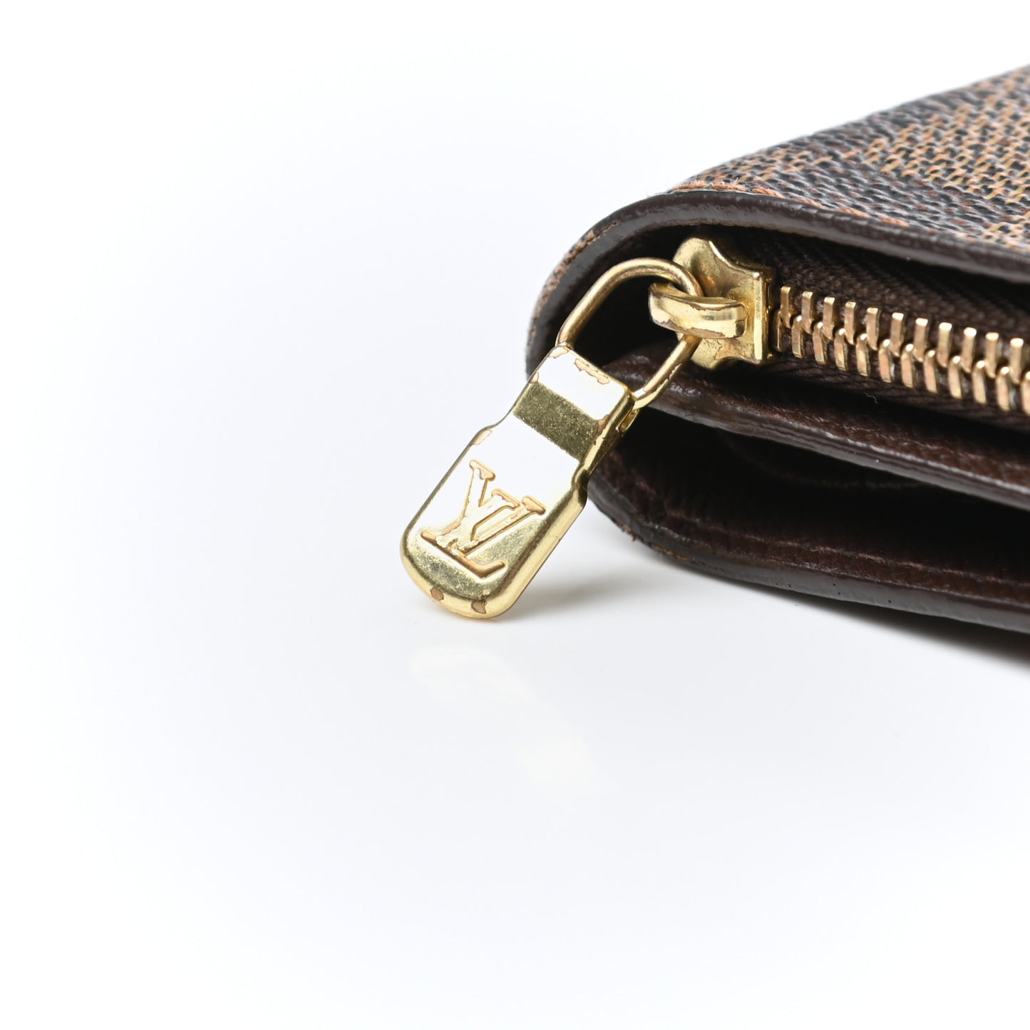 Damier Ebene Zippe Zipped Compact Wallet