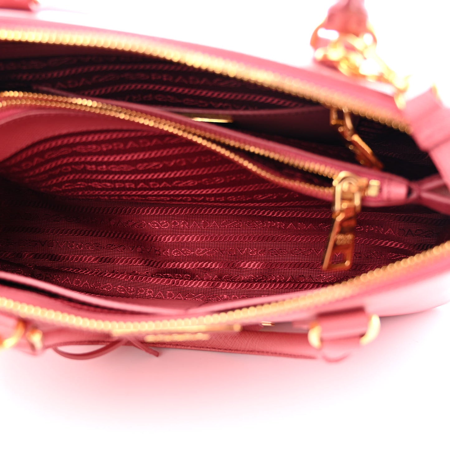 Saffiano Lux Medium Promenade Tote Tamaris