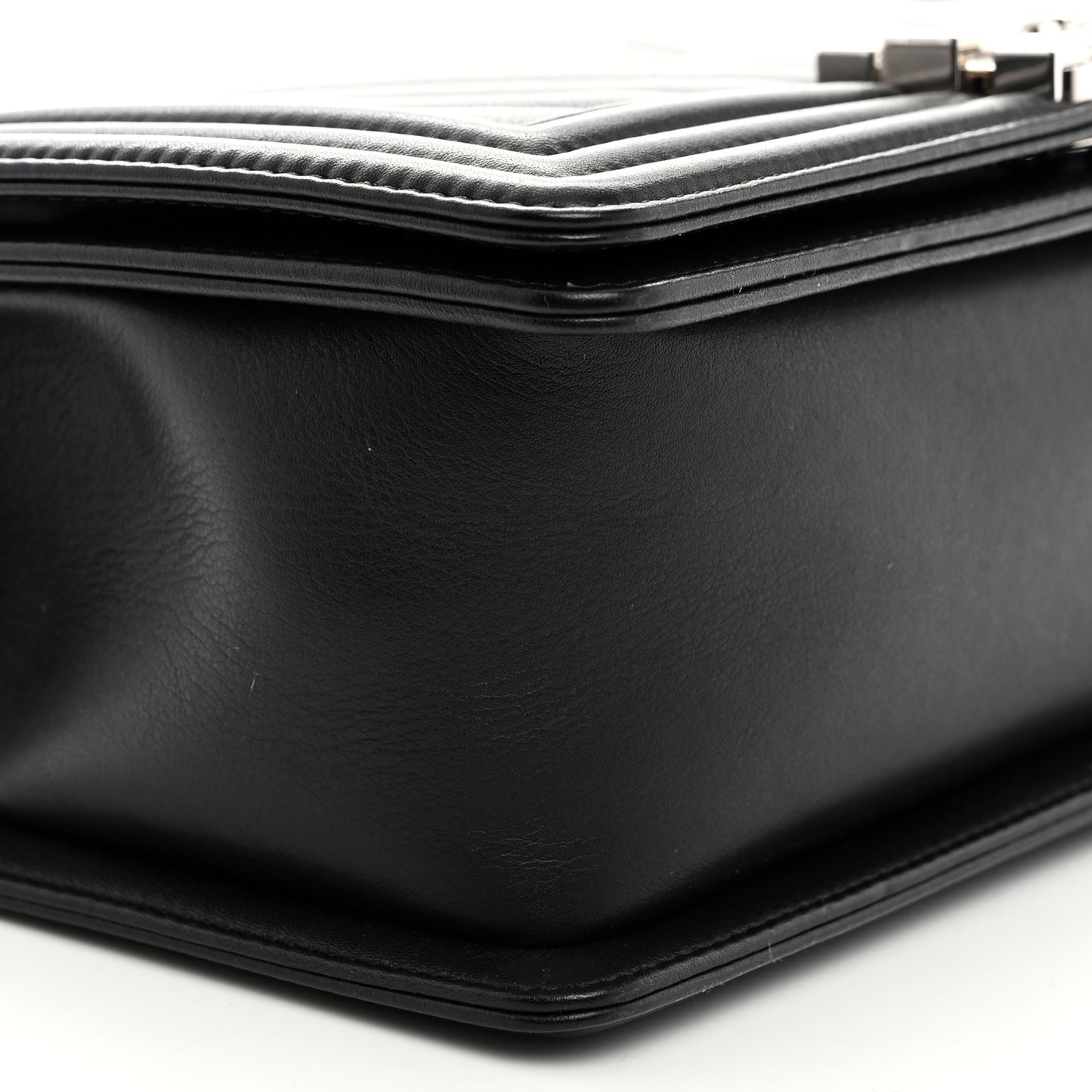Calfskin Chevron Quilted Medium Boy Flap Black