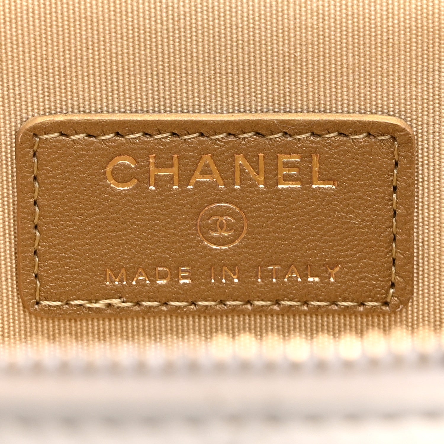 Chanel Lambskin Quilted Pearl Crush Mini Vanity Case With Chain White 6 of 10