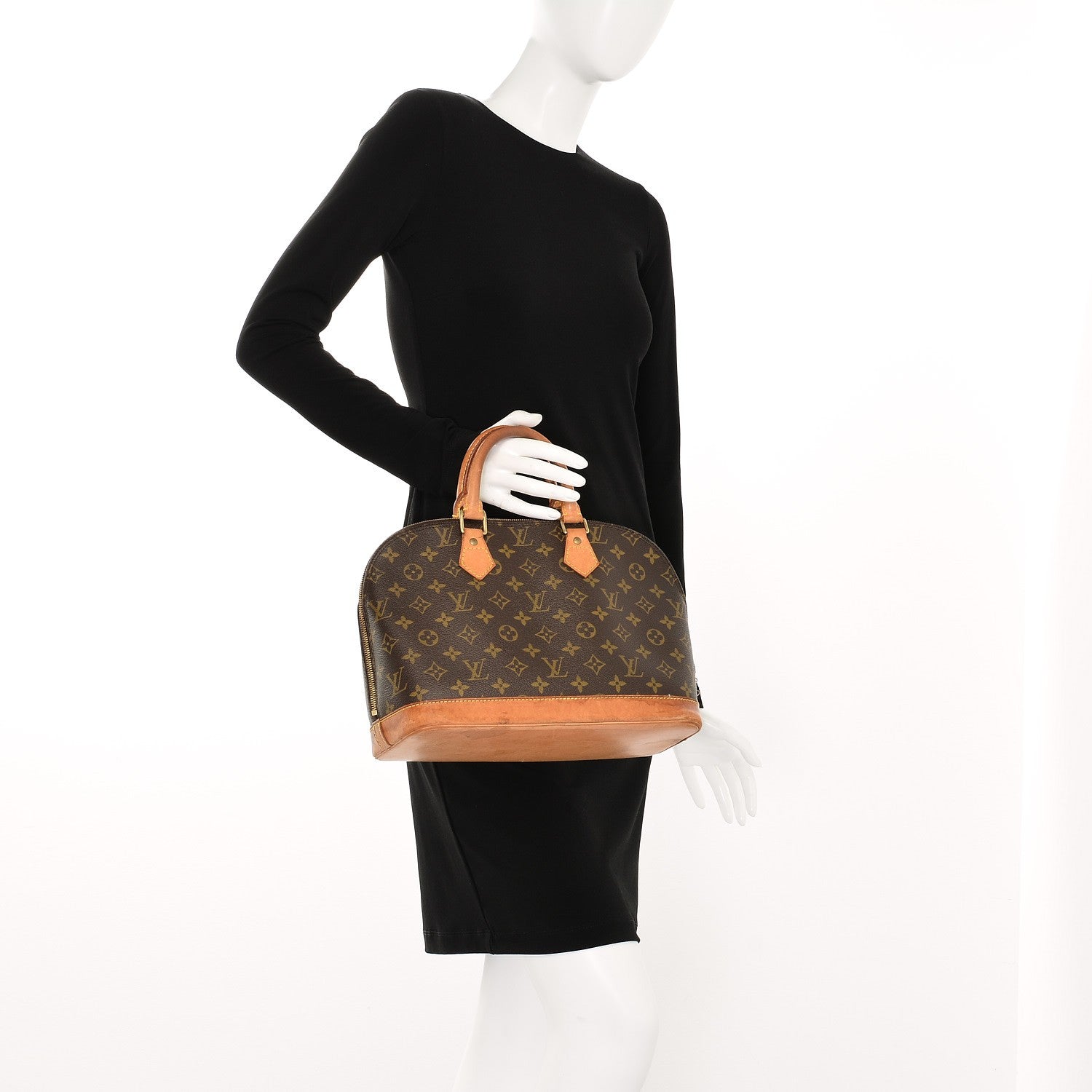 Louis Vuitton Monogram Alma PM 2 of 9