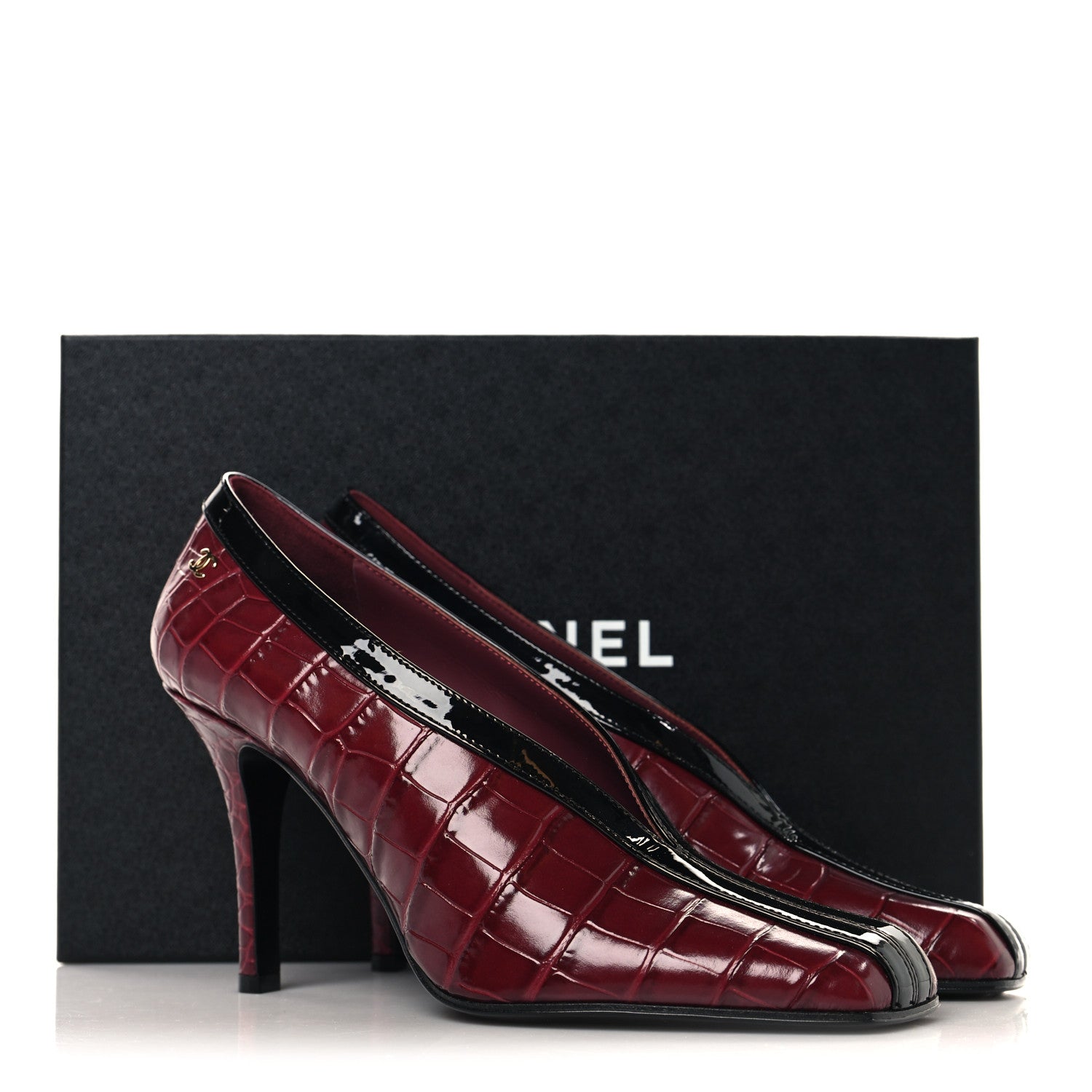 Chanel Crocodile Embossed Patent Calfskin Pumps 38.5 Burgundy Black 10 of 10