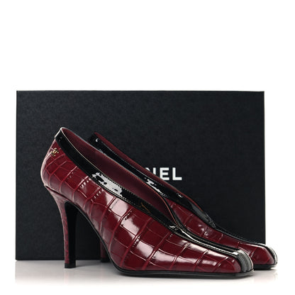 Chanel Crocodile Embossed Patent Calfskin Pumps 38.5 Burgundy Black 10 of 10