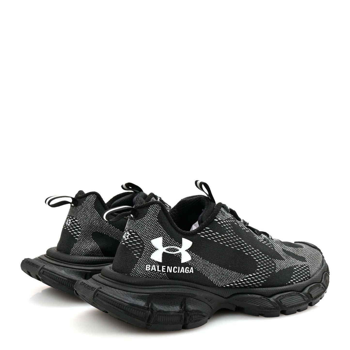 X Under Armour Knit Mesh 3XL Sneakers 43 Black White
