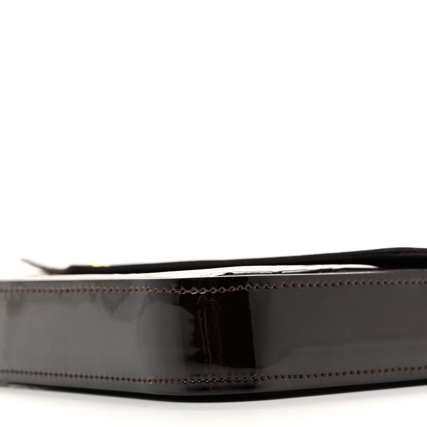 Vernis Pochette Felicie Chain Wallet Amarante