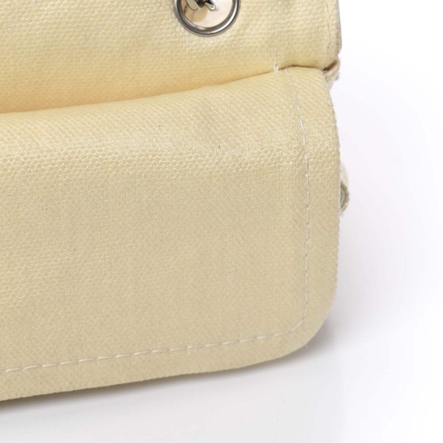Canvas Quilted Medium Flap Beige