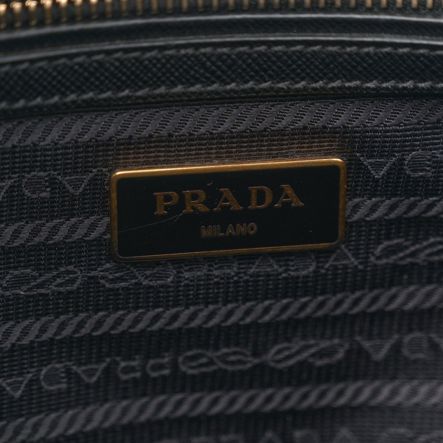 Saffiano Small Galleria Double Zip Tote Black