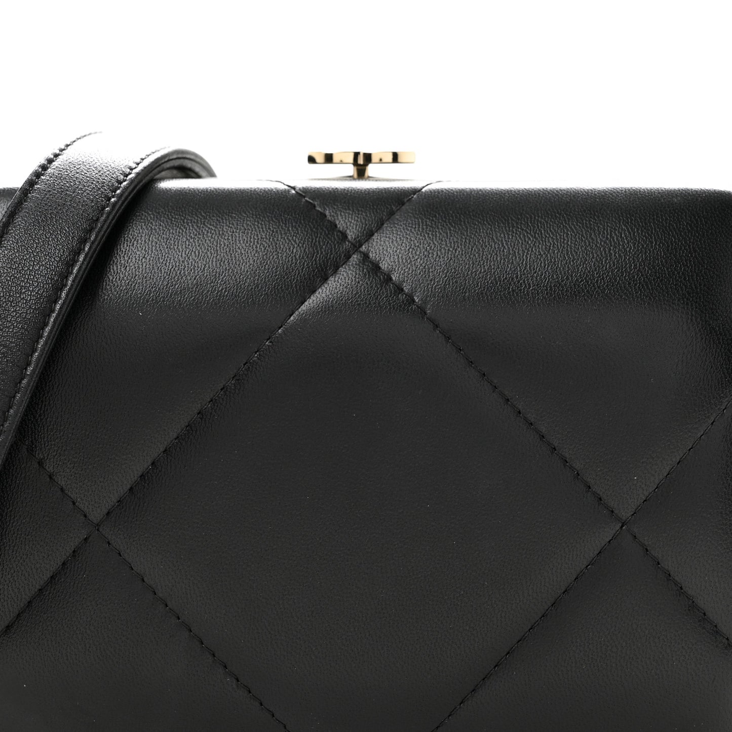 Lambskin Quilted Clutch With Chain Black