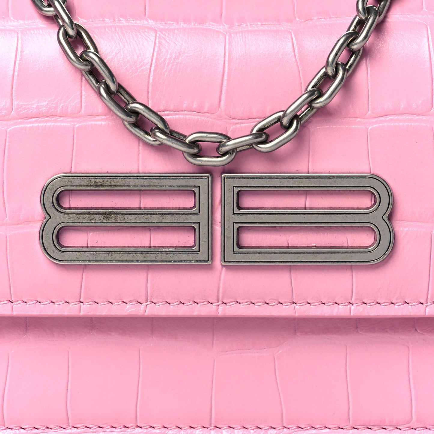 Extra Supple Calfskin Crocodile Embossed Gossip Wallet On Chain Candy Pink