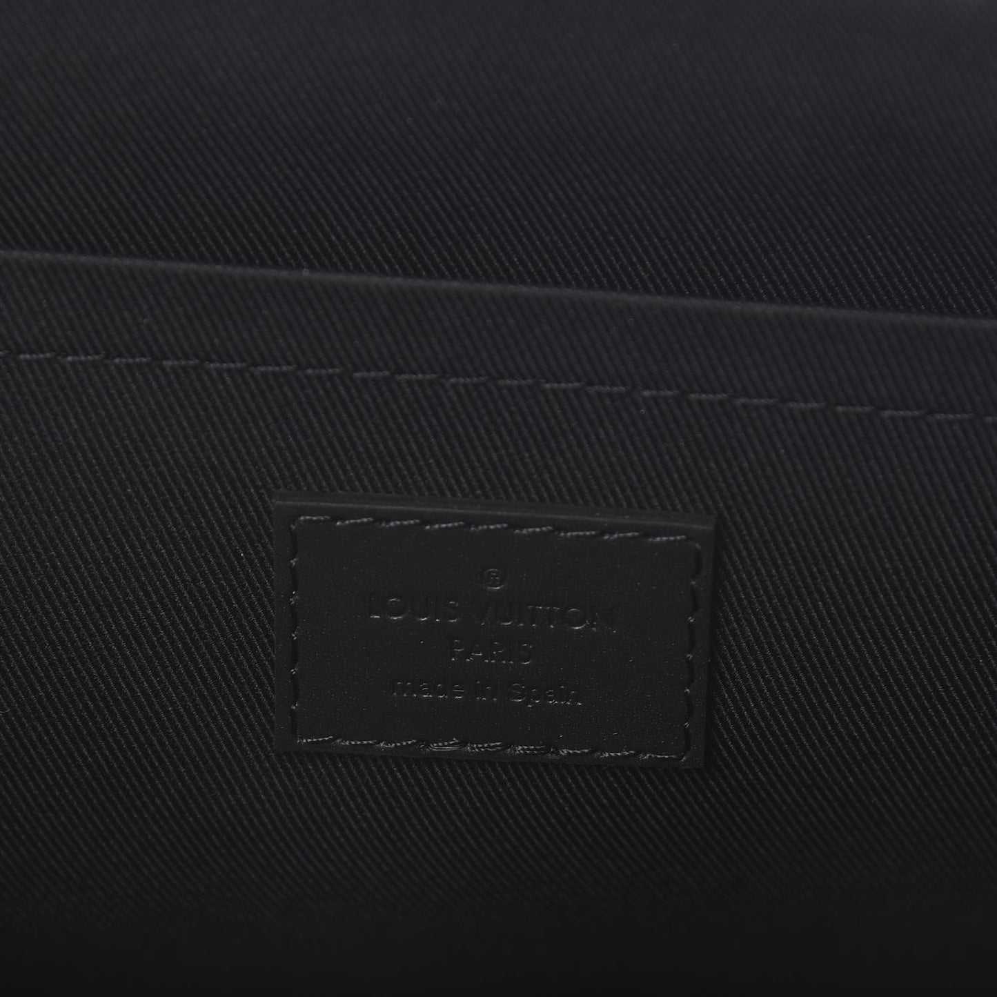 Calfskin Monogram Shadow Discovery Pochette Black