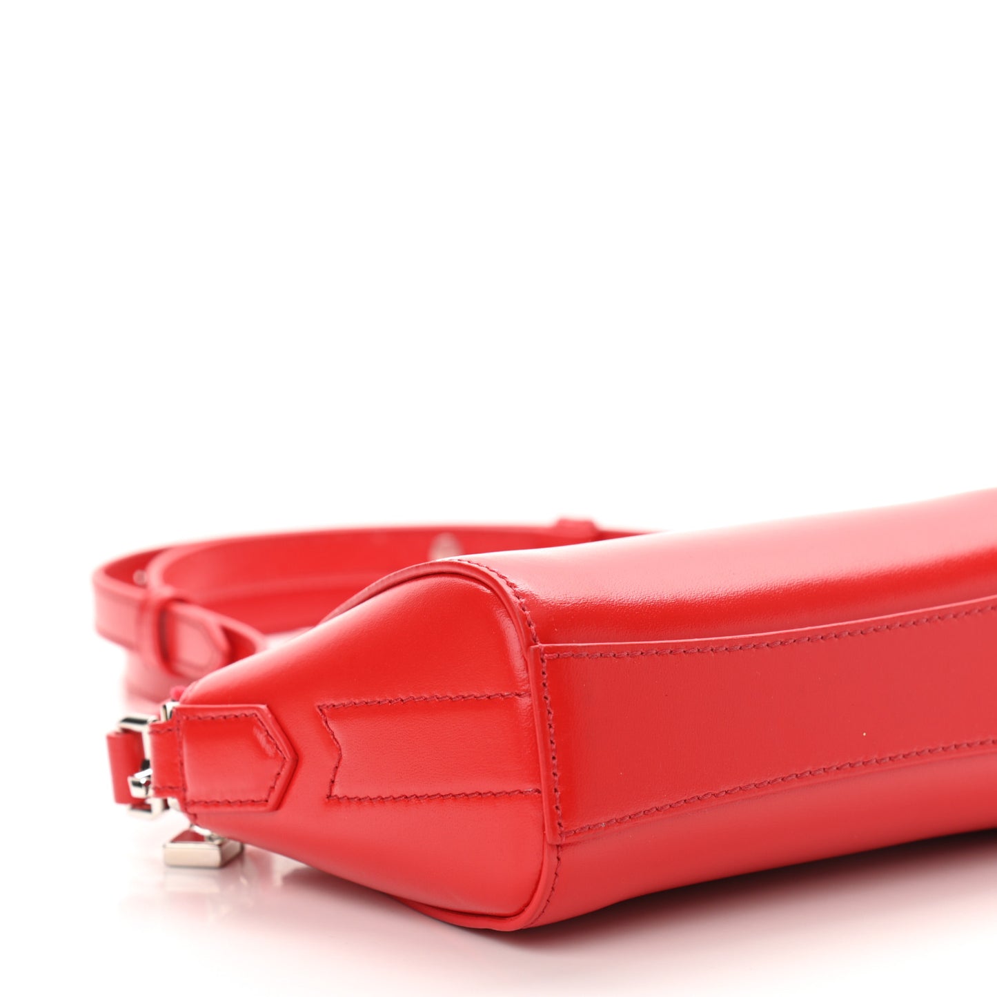 Smooth Calfskin Nano Antigona Red