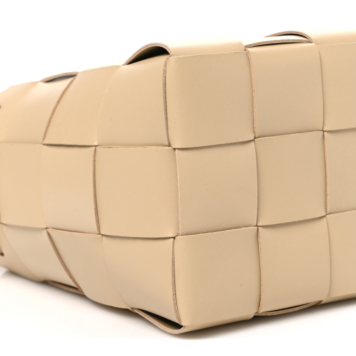 Bottega Veneta Nappa Maxi Intrecciato Small Cassette Bucket Bag Porridge 8 of 9