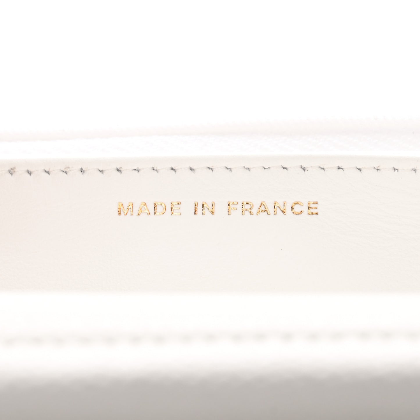 Caviar Quilted Wallet On Chain WOC White