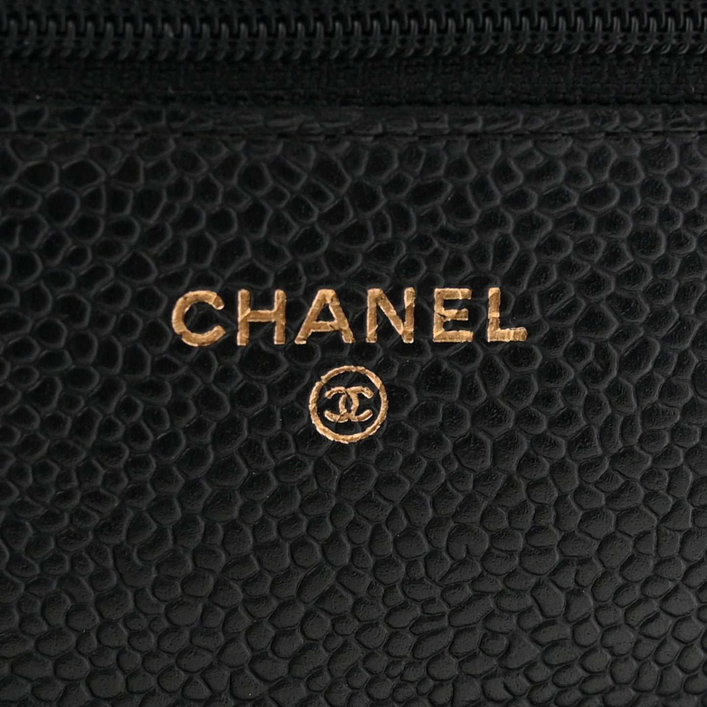 Caviar Quilted Wallet on Chain WOC Black