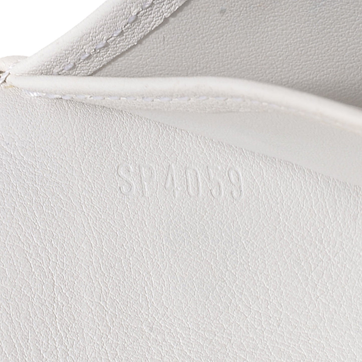 Mahina Clutch Wallet White