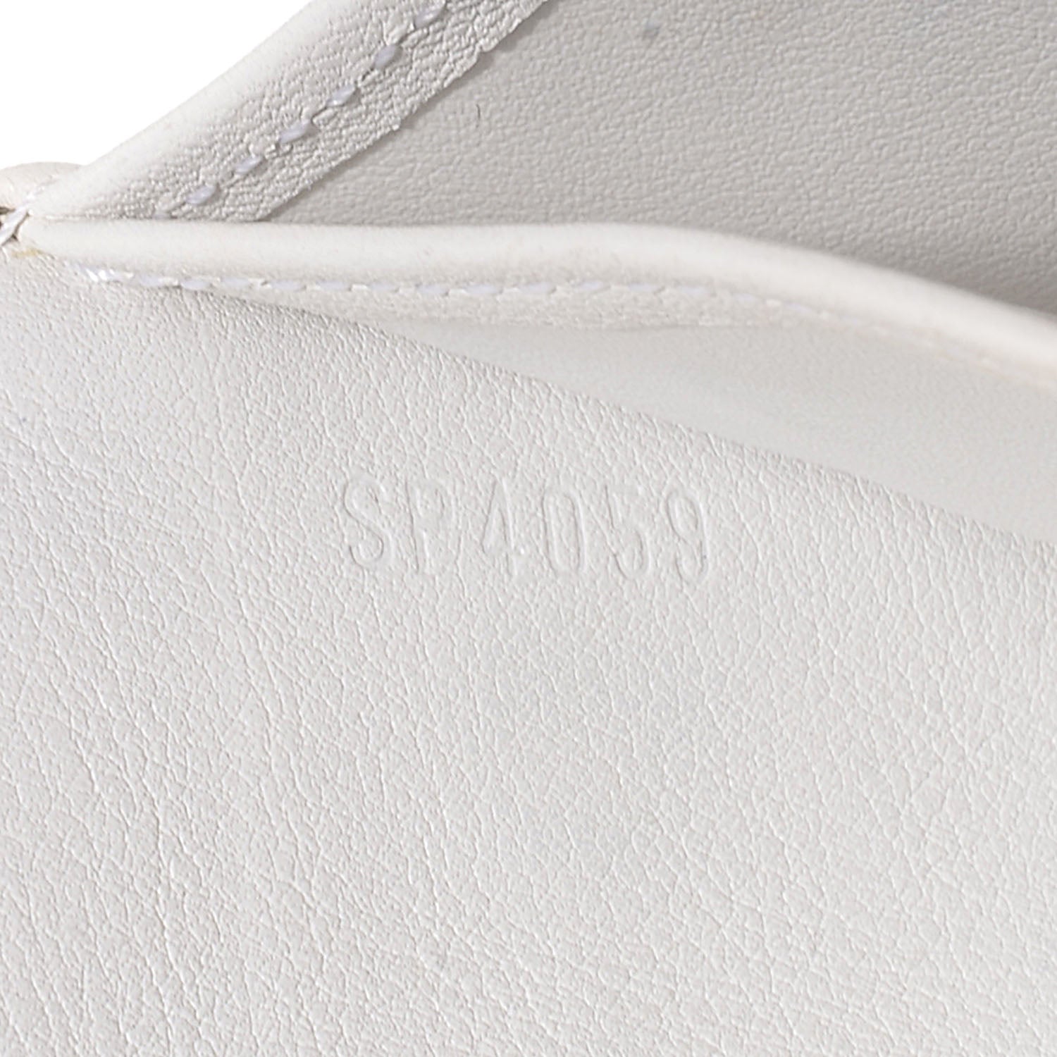 Louis Vuitton Mahina Clutch Wallet White 7 of 7