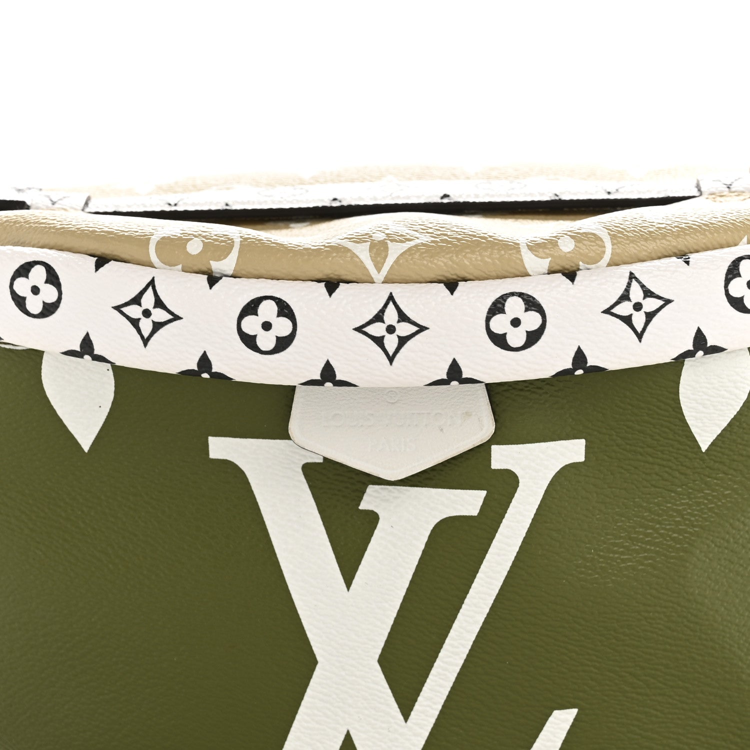 Louis Vuitton Monogram Giant Bumbag Kaki Beige 8 of 13
