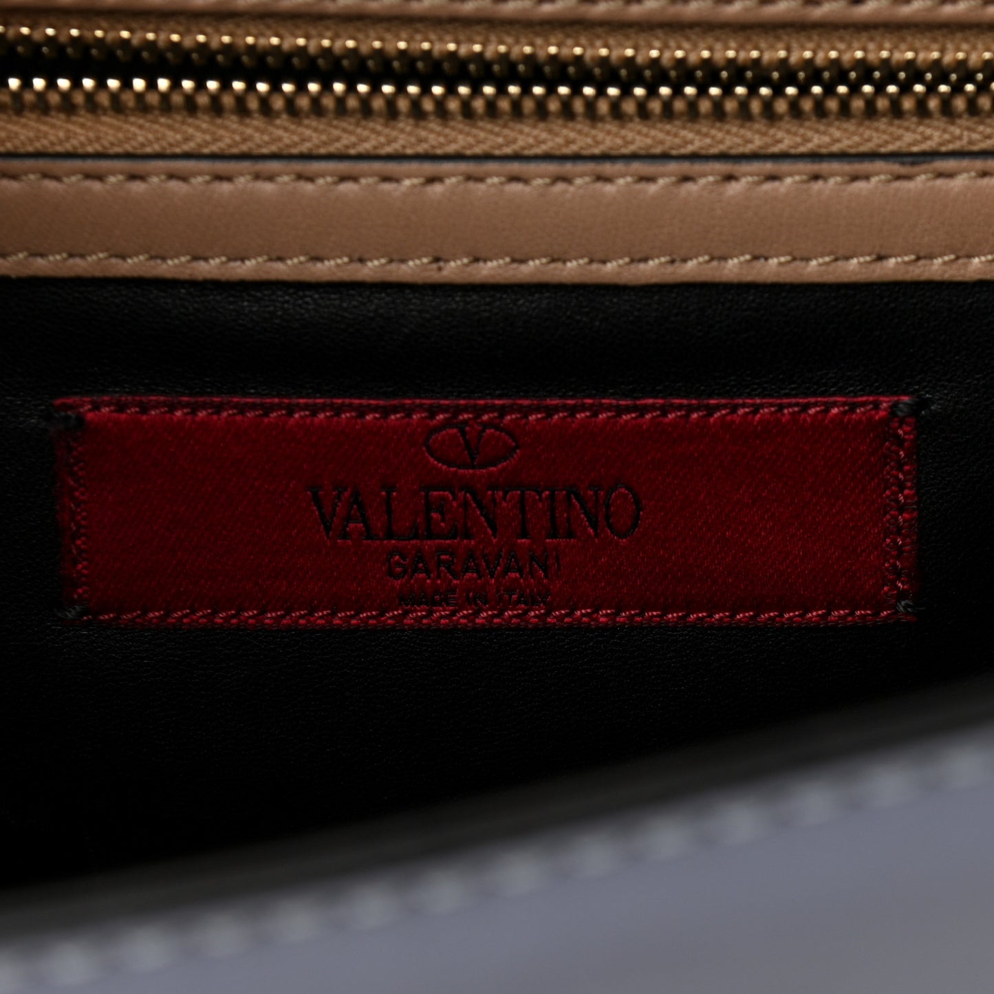 Vitello Tri-Color Medium Glam Lock Rockstud Flap Red Beige Gray