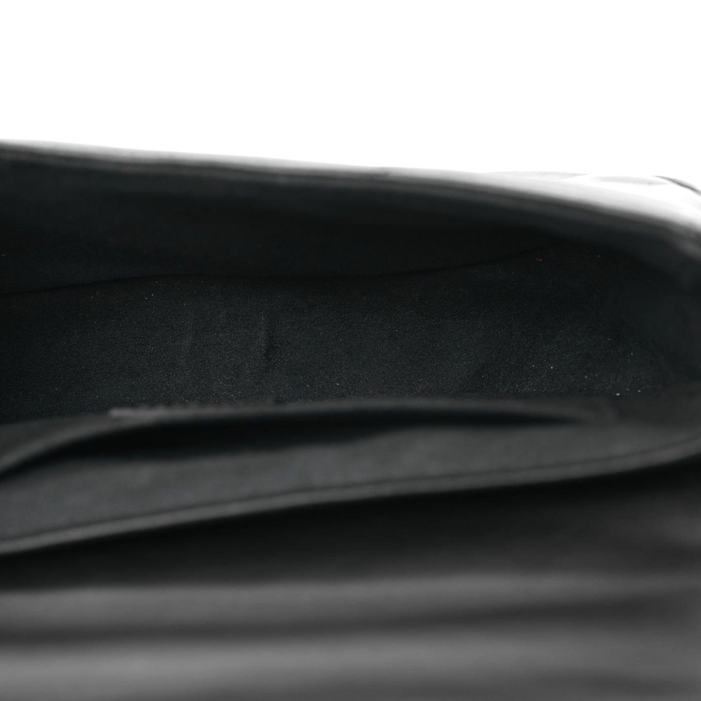 Calfskin Embroidered New Wave Chain MM Black