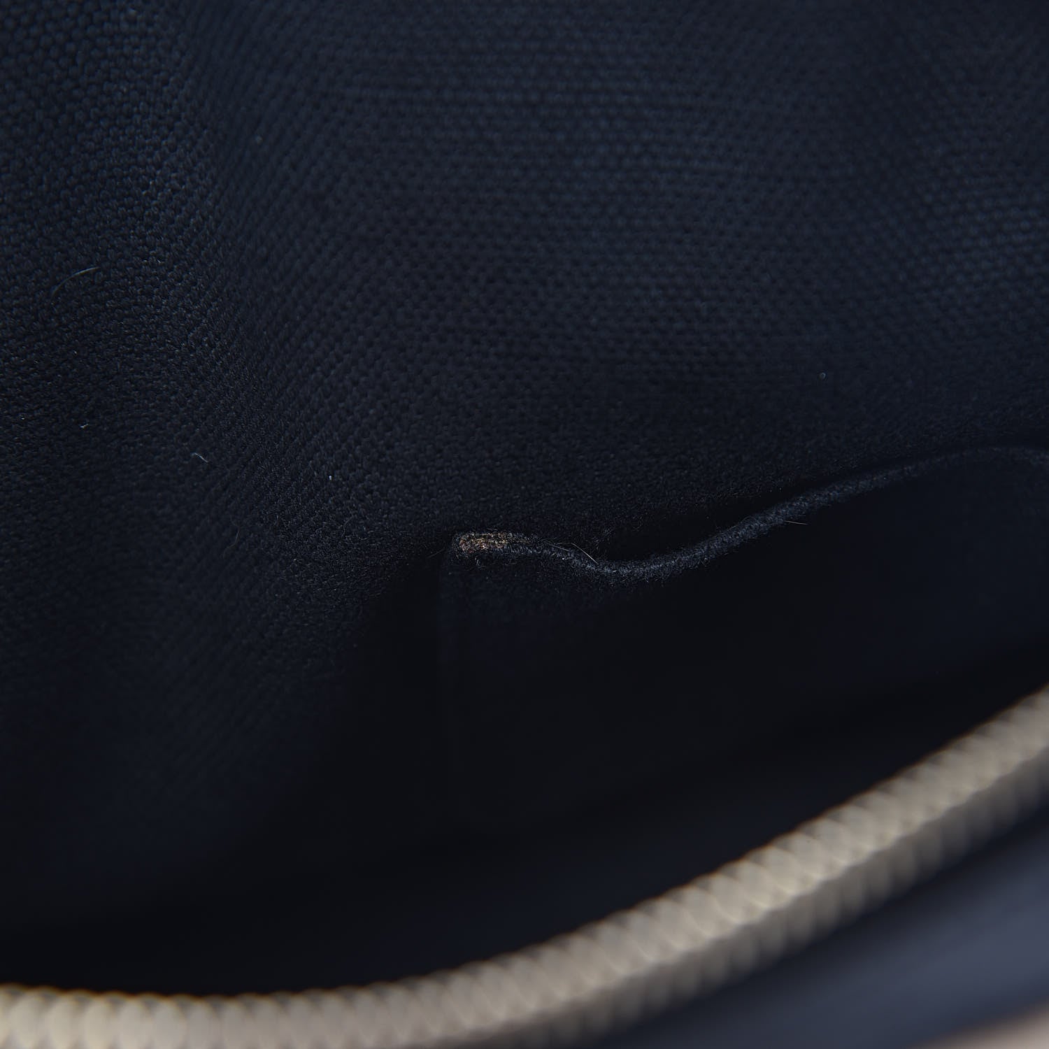 Saint Laurent Linen Medium Muse 10 of 13