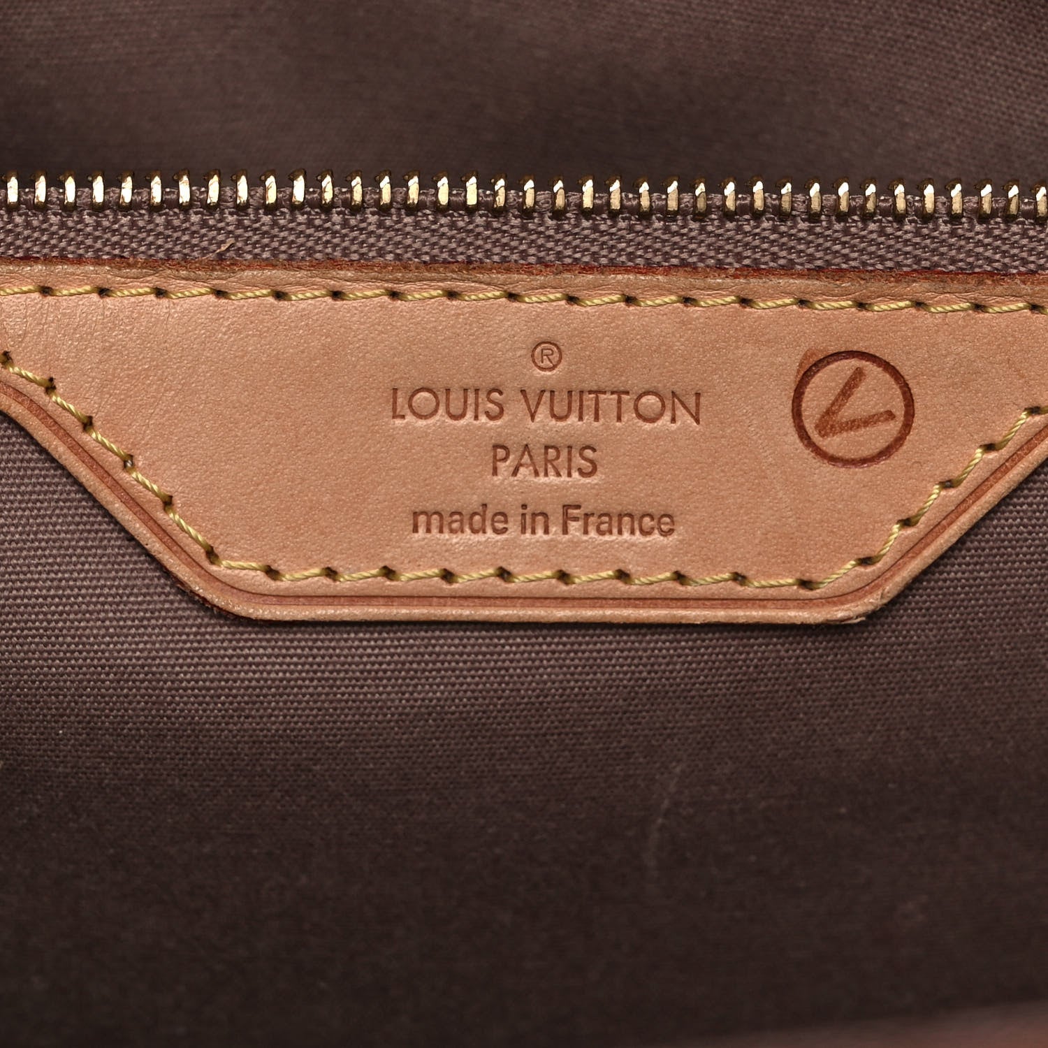 Louis Vuitton Vernis Brea MM Beige Poudre 6 of 14