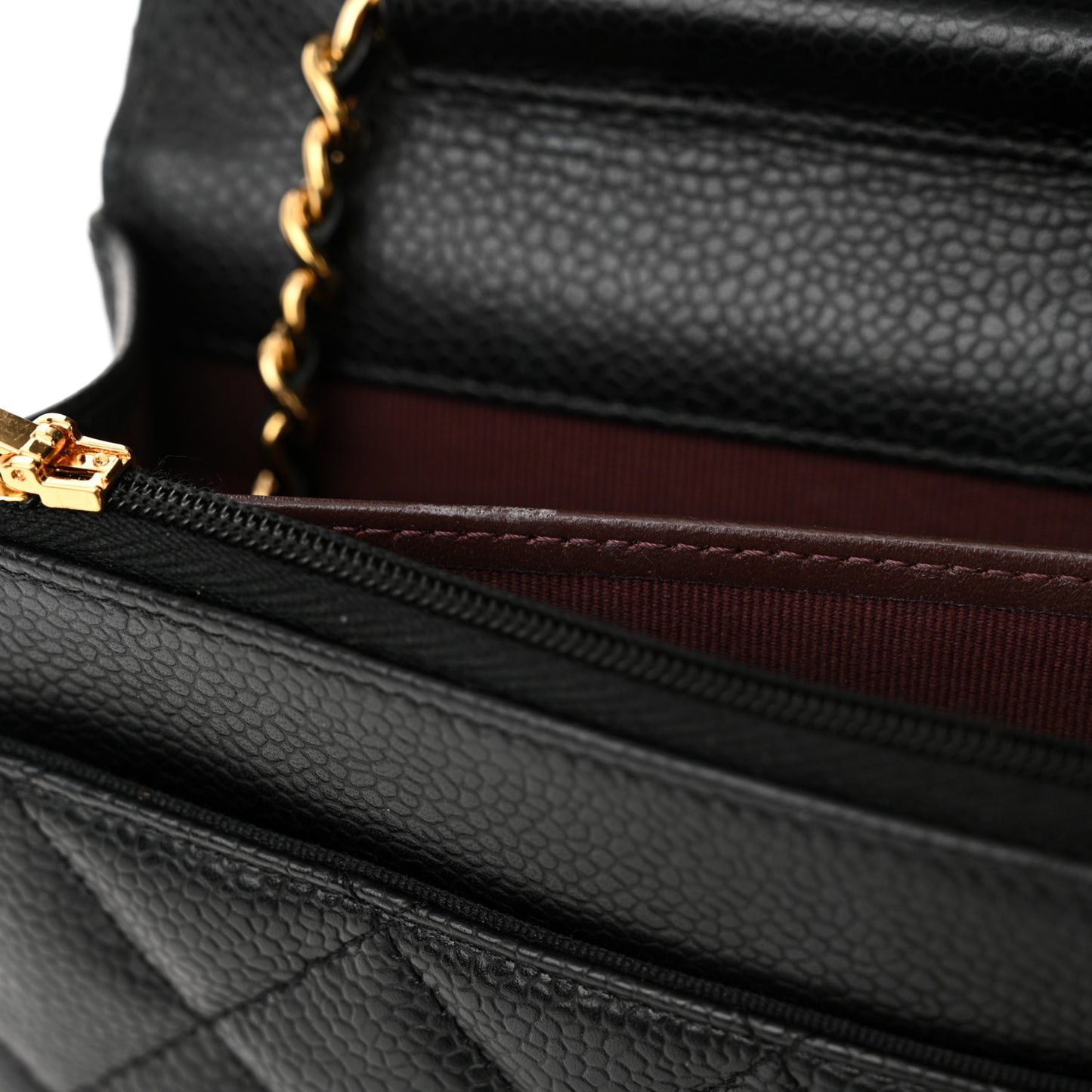 Caviar Quilted Wallet on Chain WOC Black