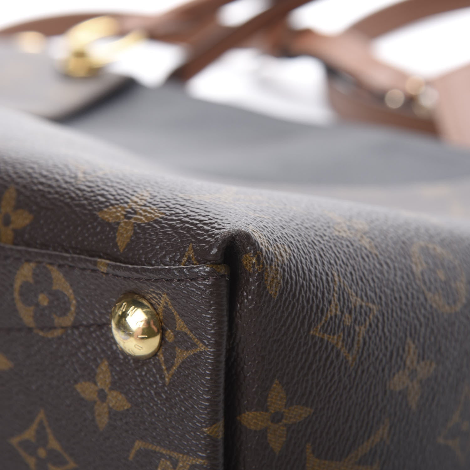 Louis Vuitton Monogram V Tote MM Black 9 of 16
