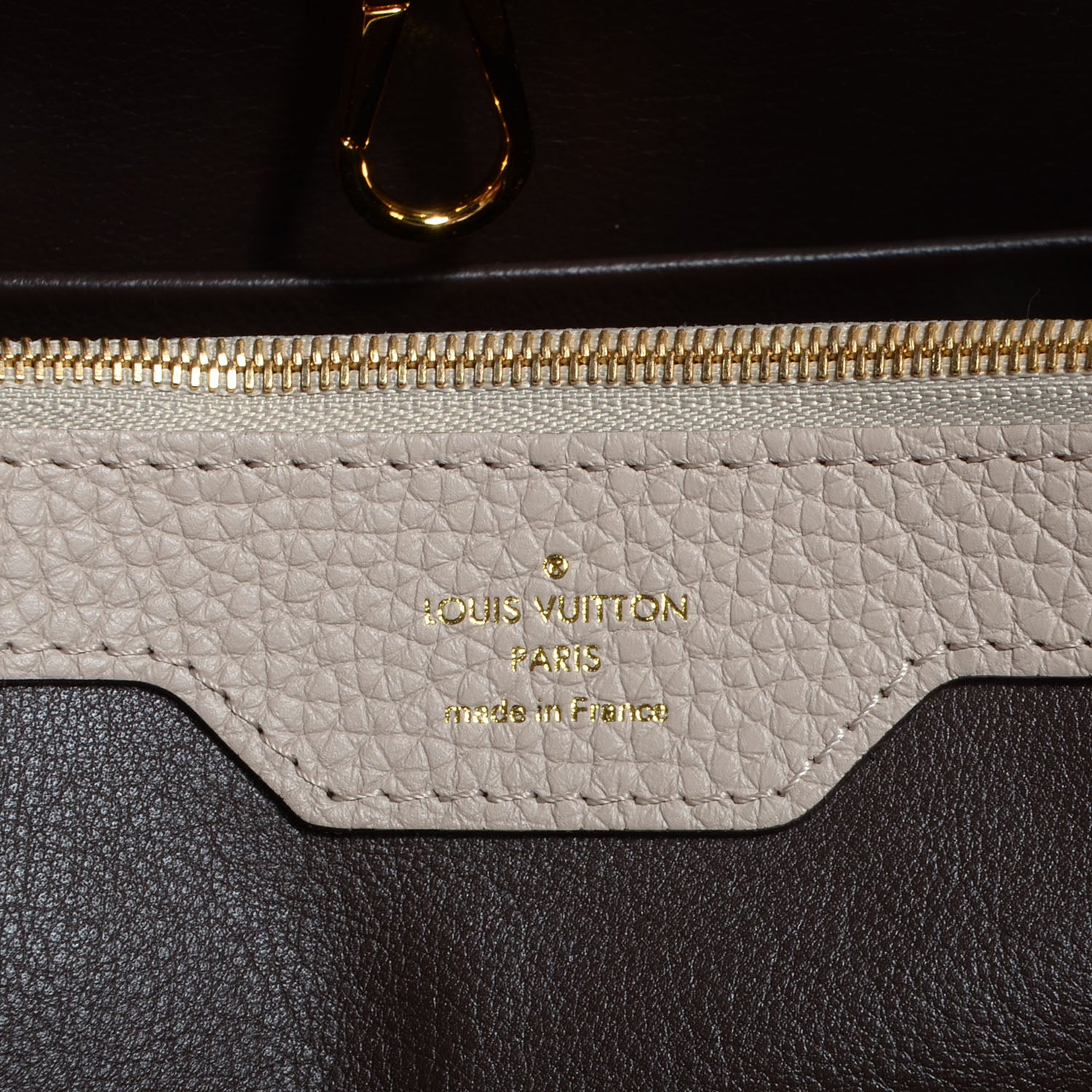 Louis Vuitton Taurillon Capucines MM Galet 6 of 7