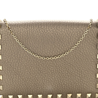 Valentino Garavani Metallic Pebbled Calfskin Rockstud Wallet on Chain Sasso 6 of 8