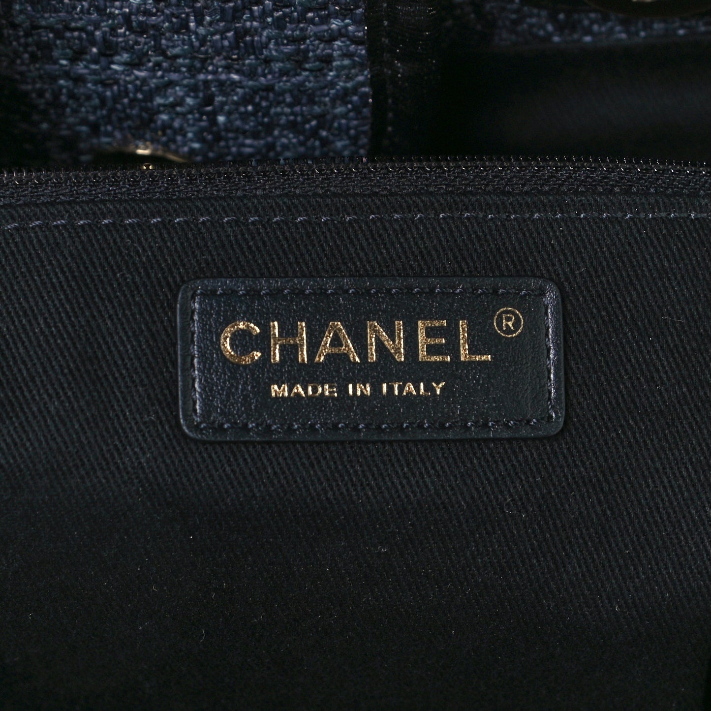 Lurex Boucle Medium Deauville Tote Black
