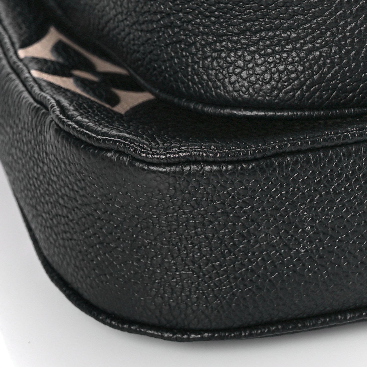 Louis Vuitton Empreinte Monogram Giant Multi Pochette Accessories Black Beige 8 of 10