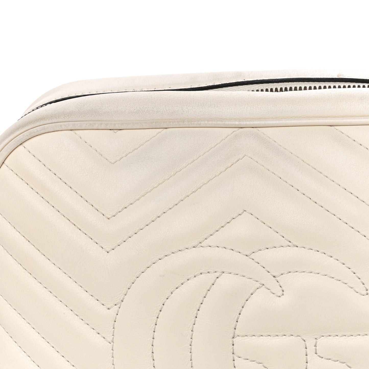 Calfskin Matelasse Medium GG Marmont Chain Shoulder Bag Mystic White