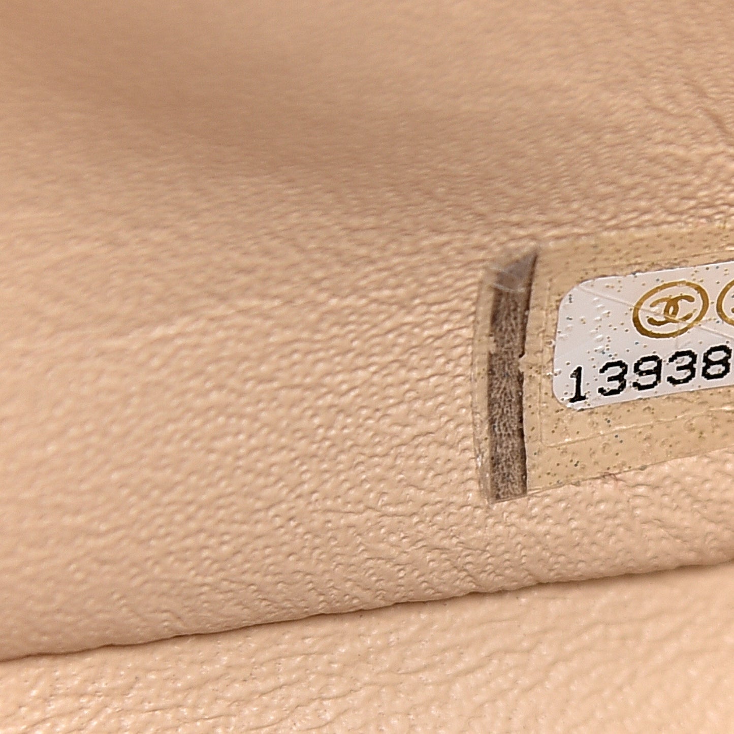 Caviar Quilted Jumbo Single Flap Beige Clair