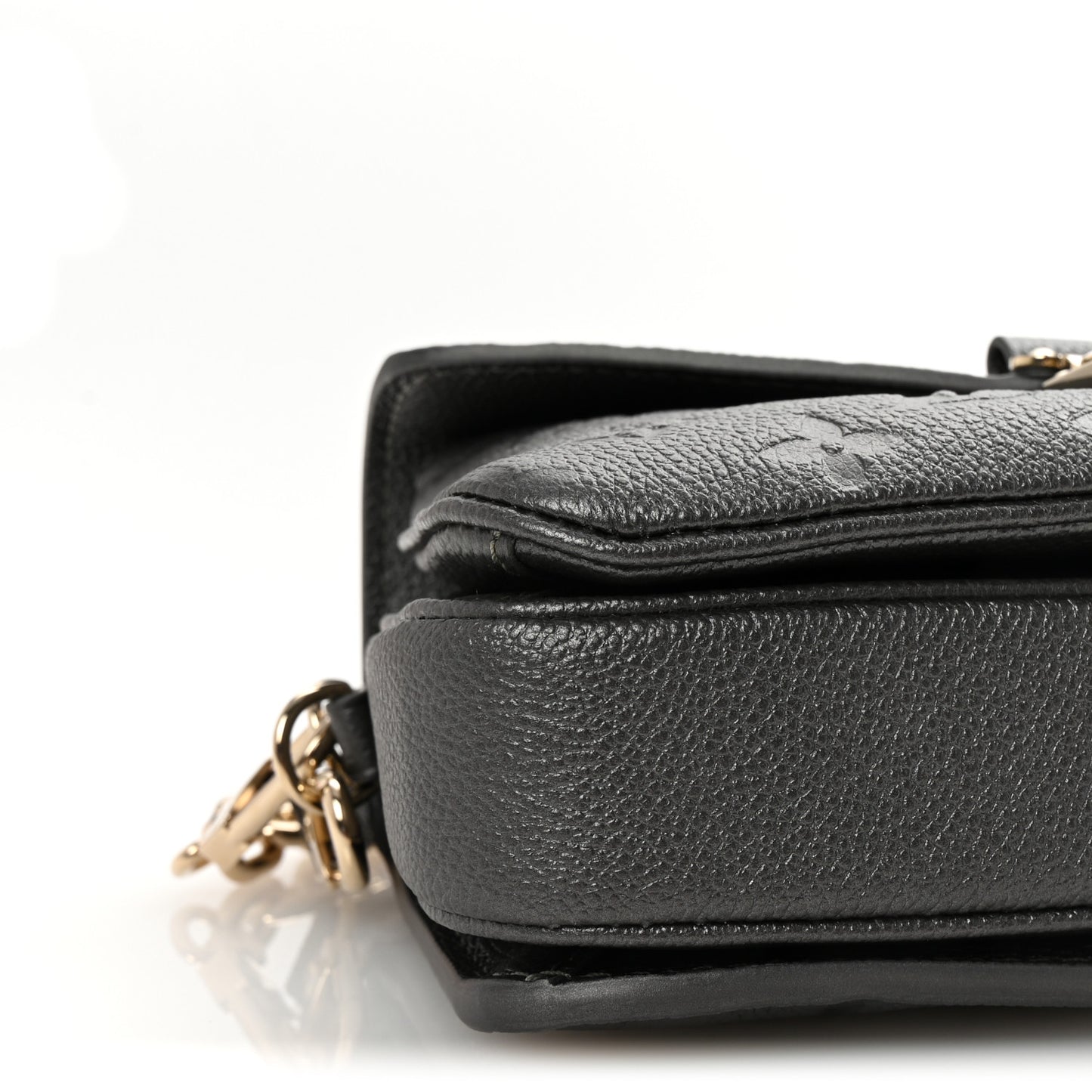 Shimmery Empreinte LV Ski Pochette Metis East West Gun Metal