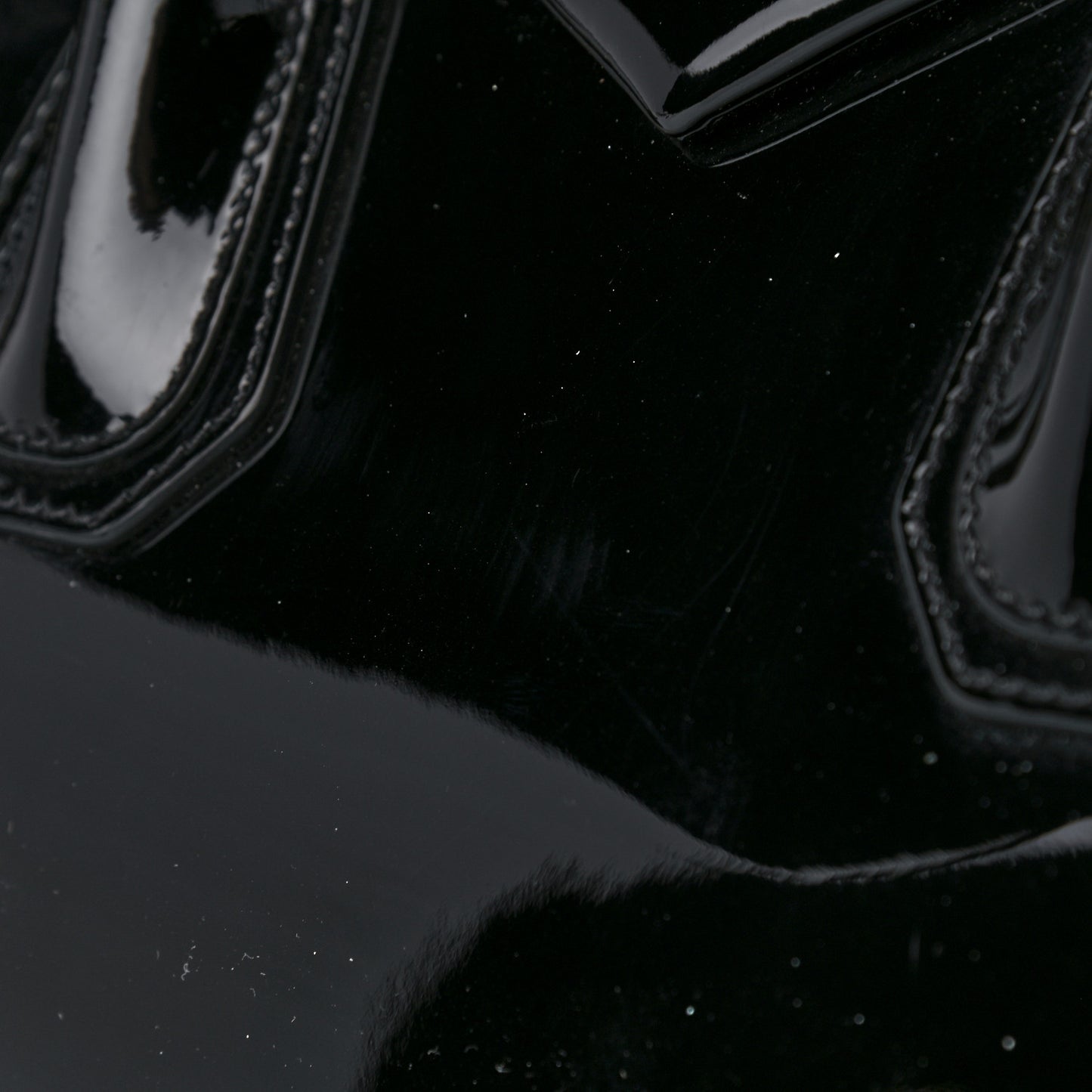 Patent Calfskin Small Antigona Black