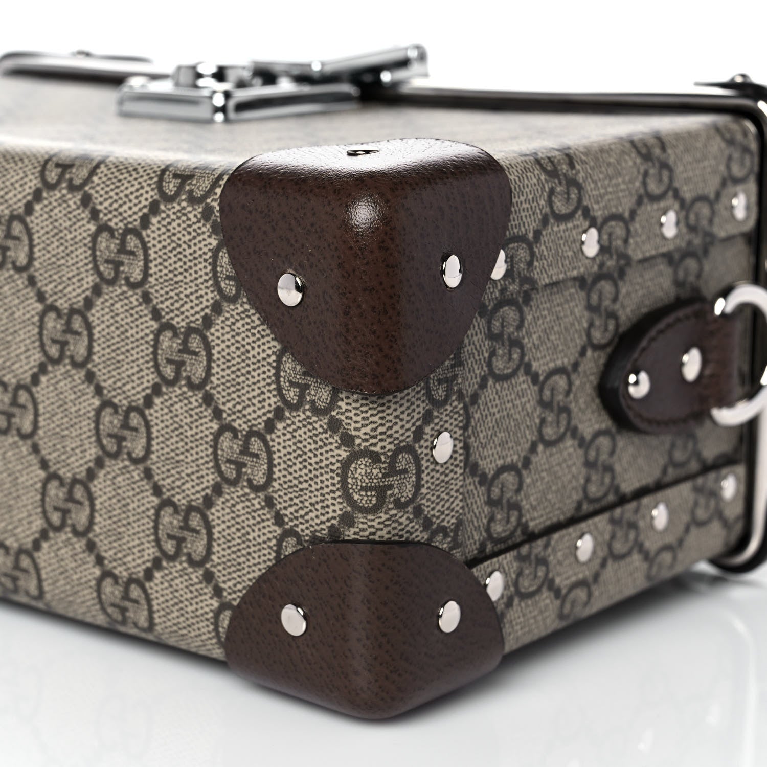 Gucci GG Supreme Monogram Globe-Trotter Beauty Case Brown 9 of 10