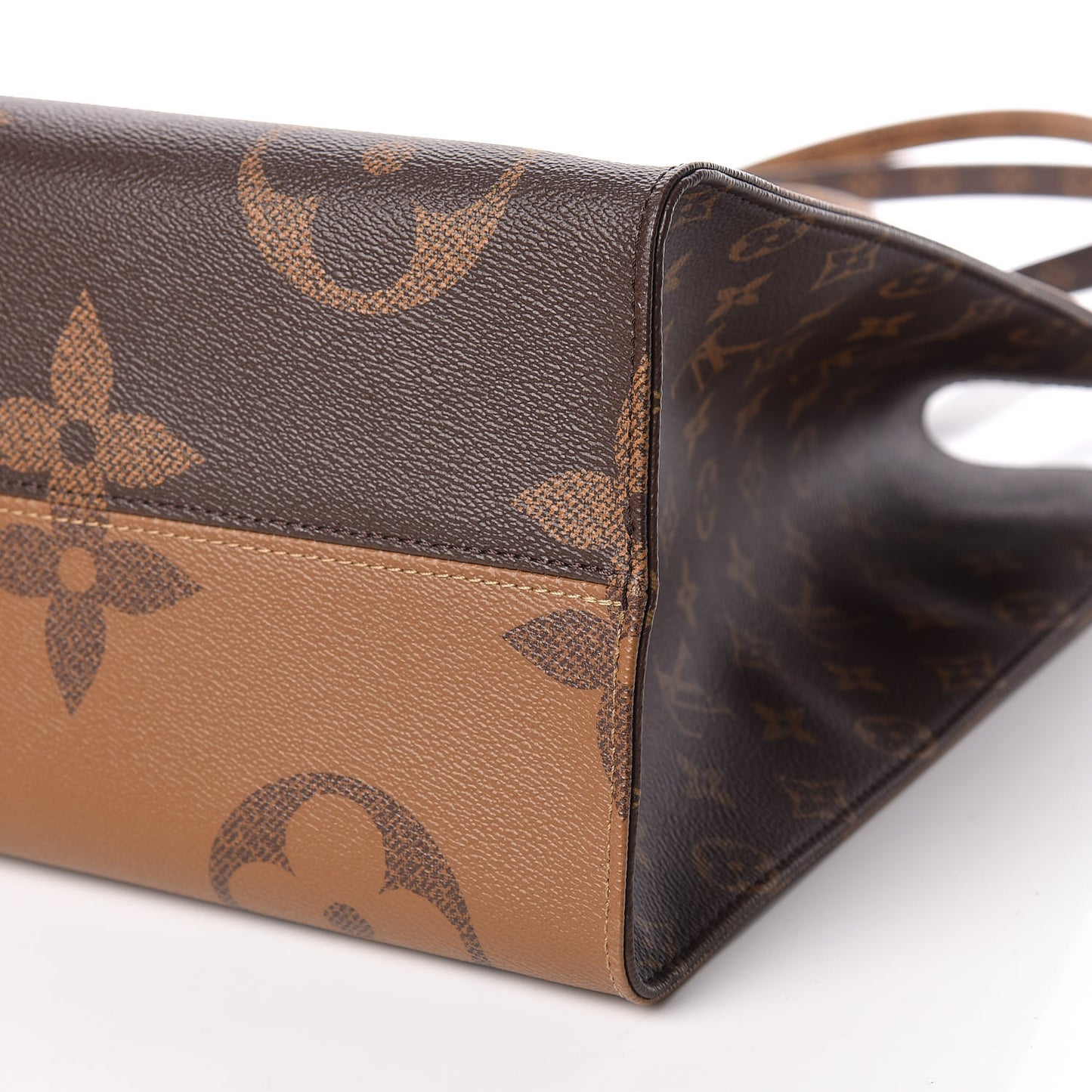 Reverse Monogram Giant Onthego GM