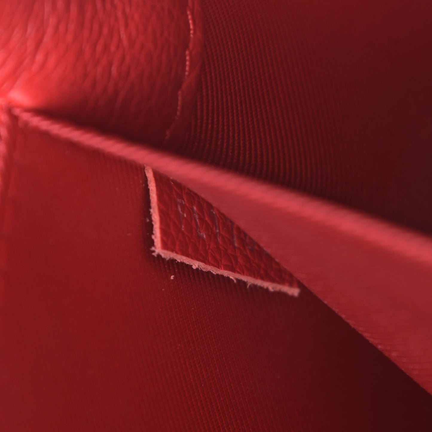 Soft Calfskin Lockme II Top Handle Rubis