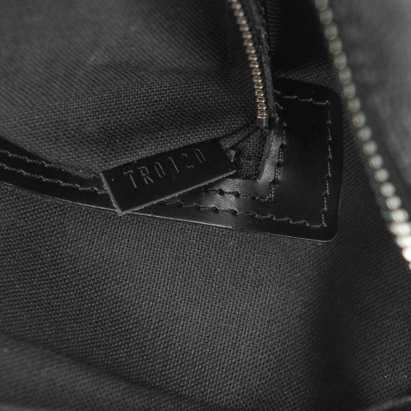 Damier Graphite Porte-Documents Voyage GM