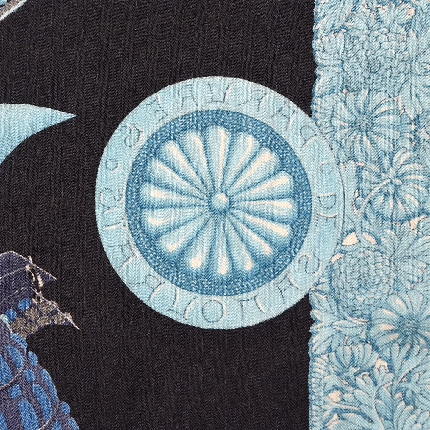 Cashmere Silk Parures De Samourais Shawl 140 Caban Bleu Ciel Saumon
