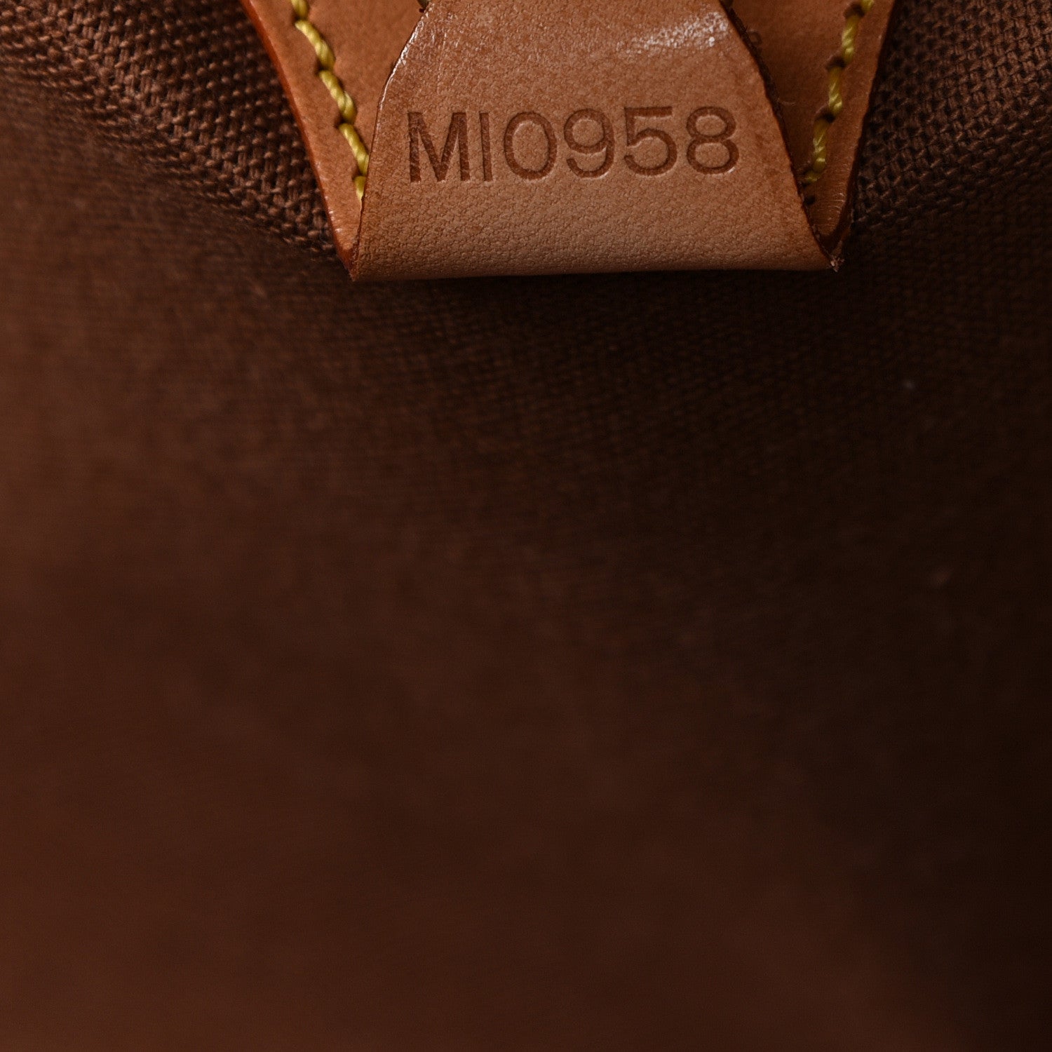 Louis Vuitton Monogram Ellipse MM 6 of 17