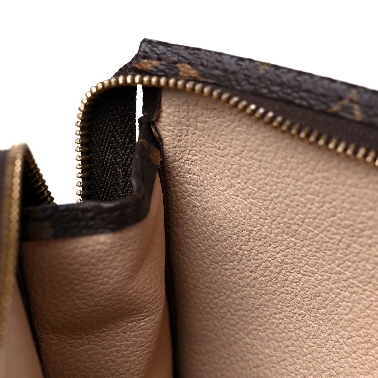 Louis Vuitton Monogram Toiletry Pouch 26 8 of 16