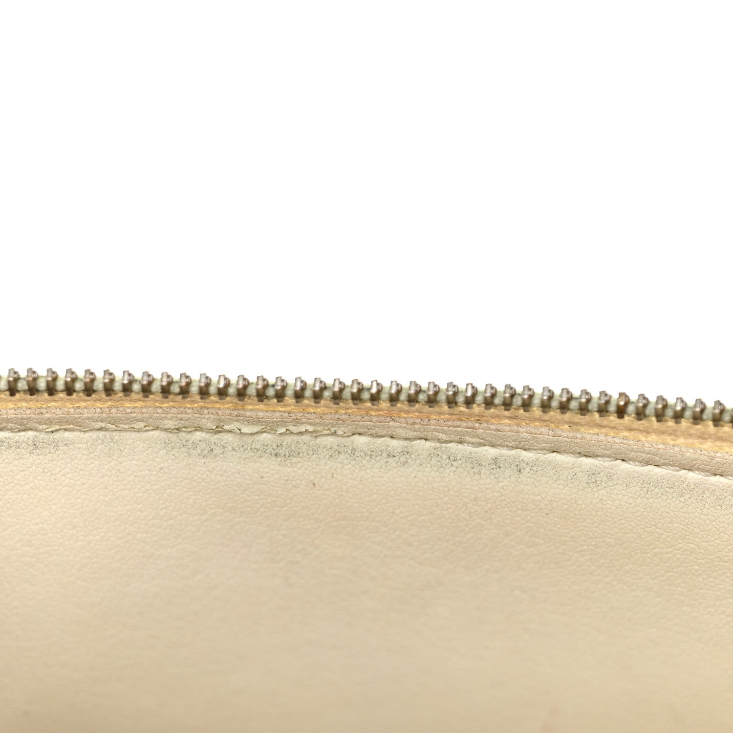Louis Vuitton Vernis Lexington Pochette Perle 20 of 27