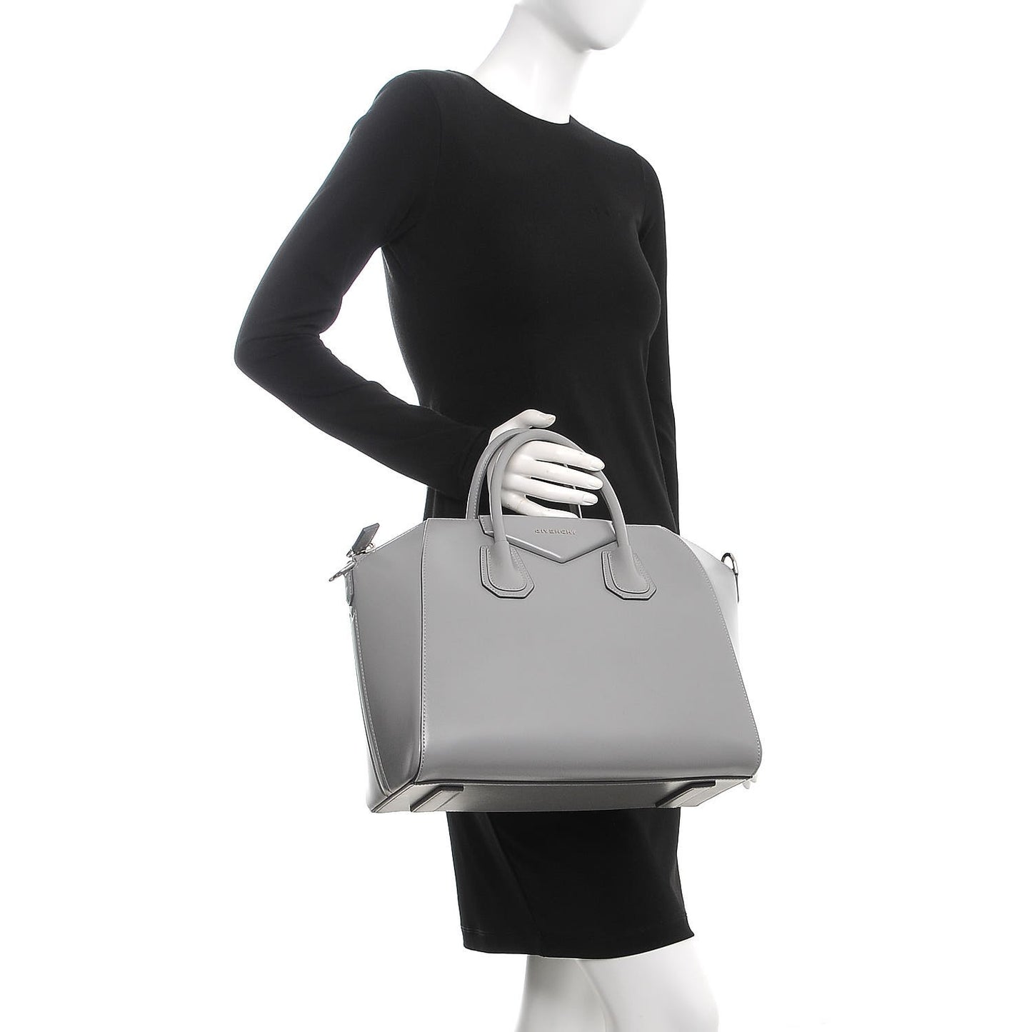 Shiny Lord Calfskin Medium Antigona Pearl Grey