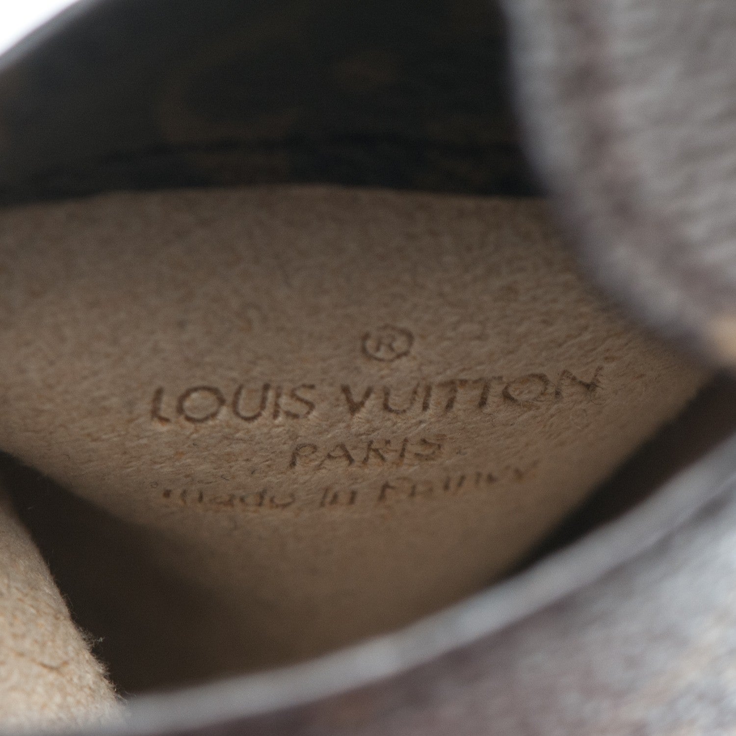 Louis Vuitton Damier Azur Sunglasses Case MM 10 of 12