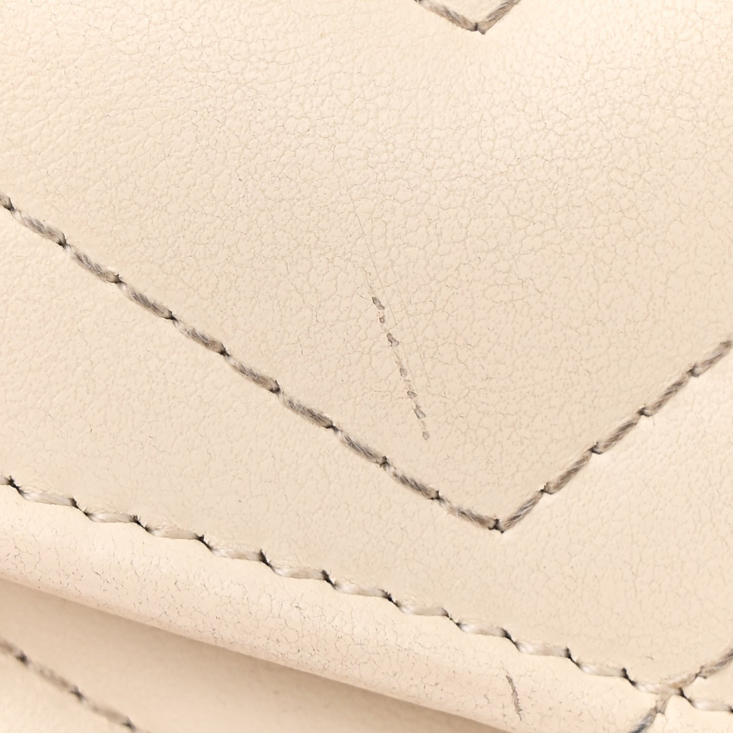 Gucci Calfskin Matelasse GG Marmont Chain Wallet Mystic White 15 of 17